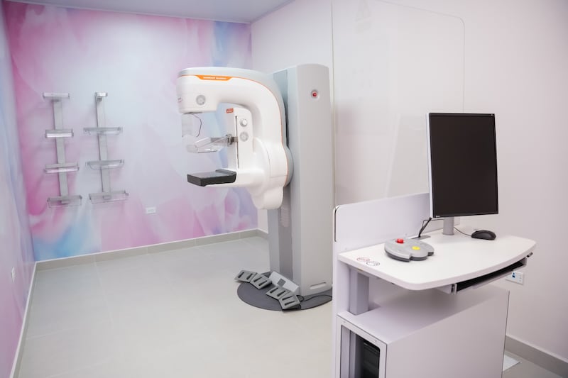 Uma máquina de mamografia digital 3D doada por A Igreja de Jesus Cristo dos Santos dos Últimos Dias está instalada na nova clínica de saúde da mulher do Hospital de Ensino Carlos Roberto Huembes em Managua, Nicarágua, em 4 de setembro de 2026.