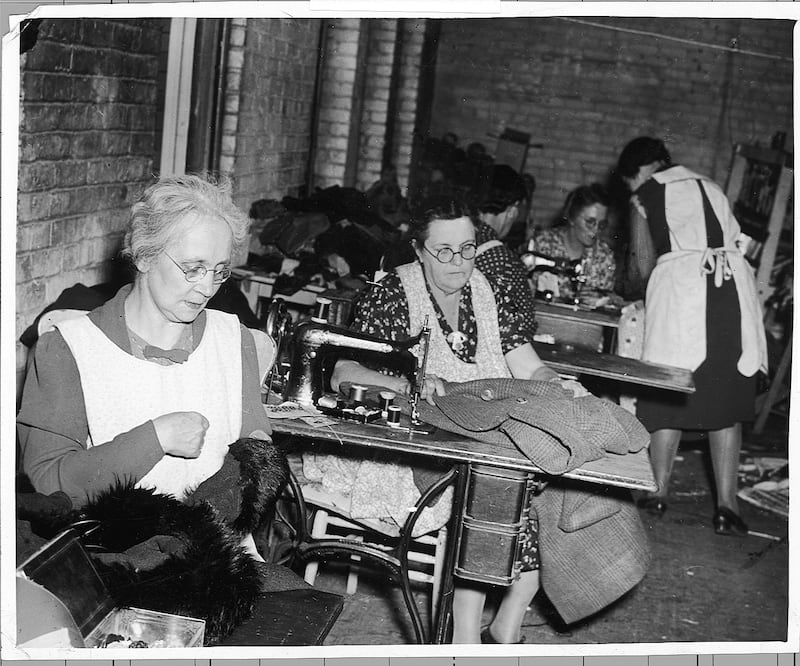 Departamento de costura das Indústrias Deseret, em 1939.