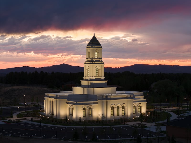 O Templo de Cody, Wyoming ao entardecer.