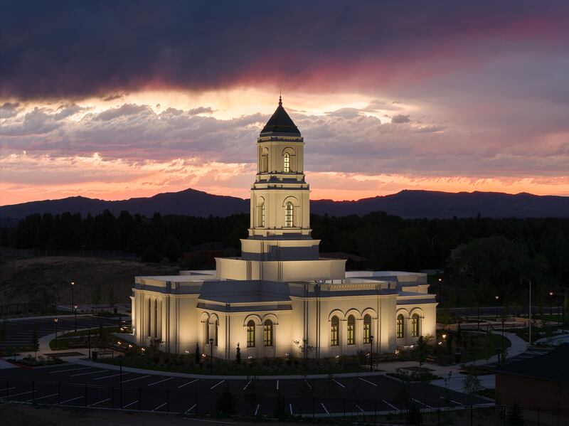 O Templo de Cody, Wyoming ao entardecer.