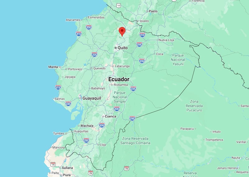 Um mapa do Equador, com um marcador em Otavalo, no norte do país.