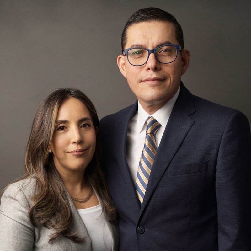 Ranulfo Cervantes Soler e Irais de Cervantes, que servirão como presidente e companheira da Missão Argentina Resistencia a partir de julho de 2026.