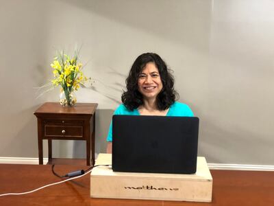 A irmã Reyna Isabel Aburto participa do evento de Irmã para Irmã em destaque durante a Conferência da BYU para as Mulheres online na sexta-feira, dia 1º de maio de 2020. Intellectual Reserve, Inc.