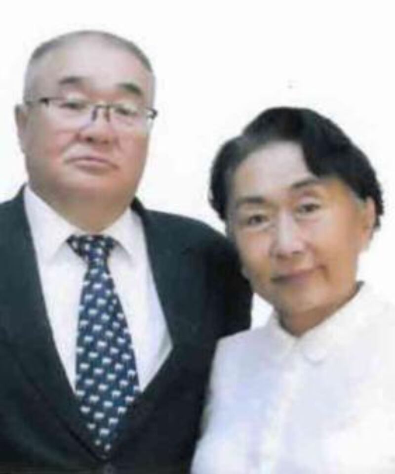 Elder Togtokhin Enkhtuvshin e Sister Doyodiin Dashgerel de Mongólia.