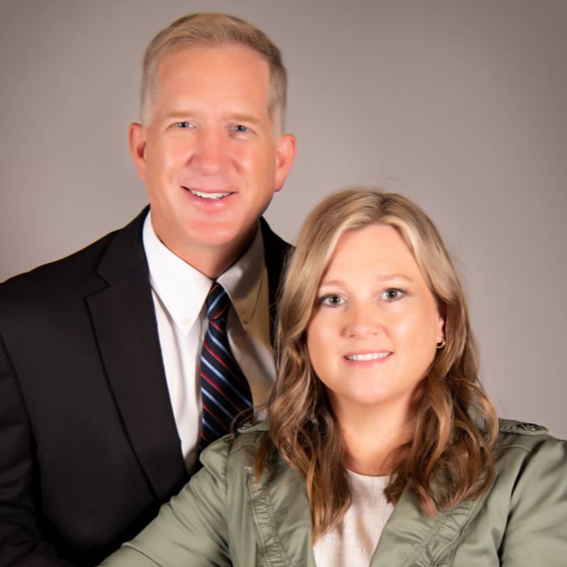 Scott E. Sears e Robin Sears, que servirão como presidente e companheira da Missão México Puebla Sul a partir de julho de 2026.