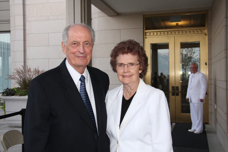 A irmã Mary Crandall Hales, esposa do falecido Élder Robert D. Hales, faleceu neste domingo, 15 de janeiro, aos 90 anos