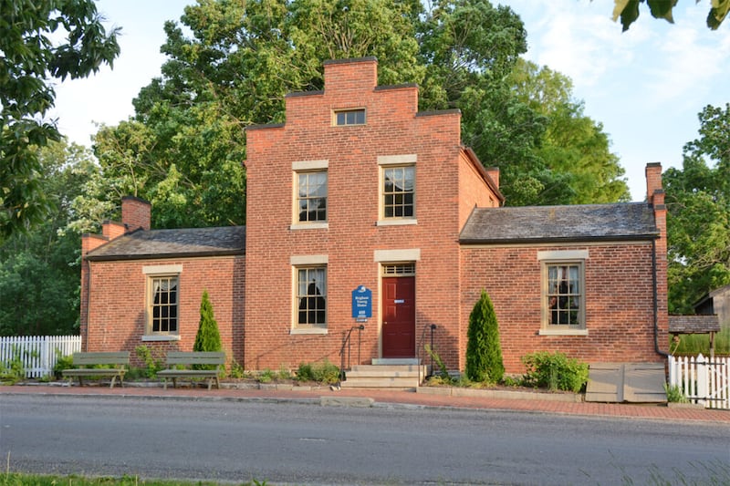 A casa de Brigham e Mary Ann Young, na cidade histórica de Nauvoo, Illinois, em 2019. Doutrina e Convênios 126 foi recebida aqui.