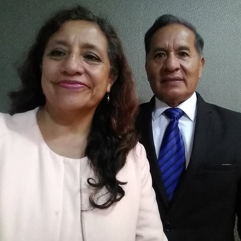 Gabriela Aurora Torrentera de Flores e Edgar Flores Prieto, foram chamados como presidente e diretora do Templo de Tuxtla Gutiérrez México, em novembro de 2023.