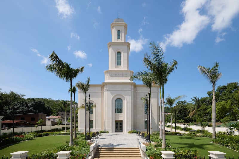 A ilustração do exterior do Templo de Davao, Filipinas.