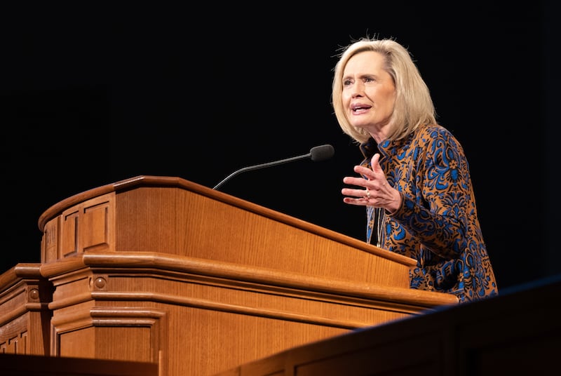 A presidente geral das Moças, Bonnie H. Cordon, discursou na terça-feira, 17 de janeiro de 2023, no segundo devocional do semestre do inverno de 2023 da BYU-Idaho, em Rexburg, Idaho.