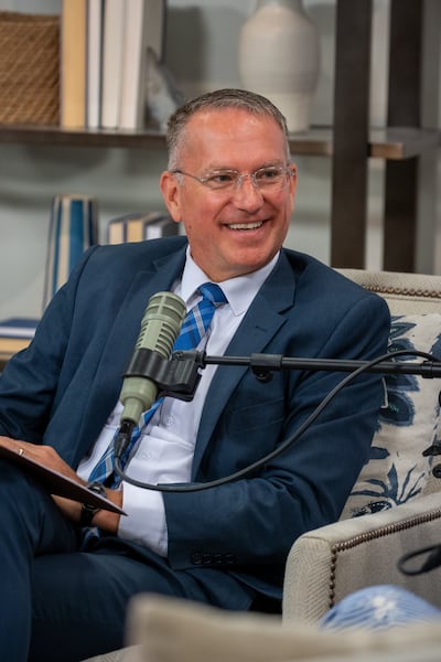 O instrutor de Logan Institute of Religion Donny Anderson participa de um episódio do podcast Church News lançado terça-feira, 4 de agosto de 2026.