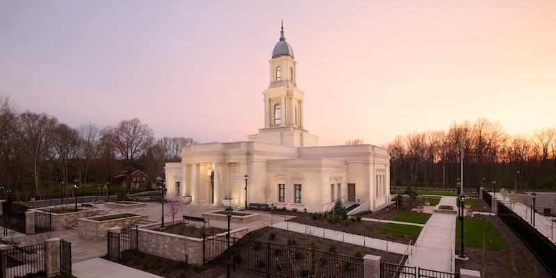O Templo de Cleveland Ohio ao nascer do sol.