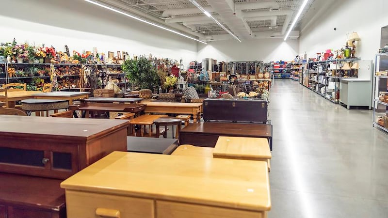 Mercadorias à venda na loja das Indústrias Deseret em Gilbert, Arizona, em 20 de outubro de 2018.