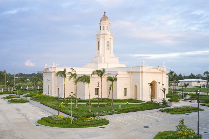 O exterior do Templo de Bacolod Filipinas.