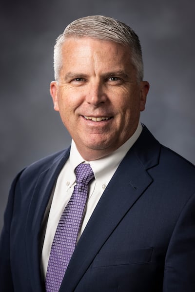 Scott C. Esplin é o decano de Educação Religiosa na Universidade Brigham Young.