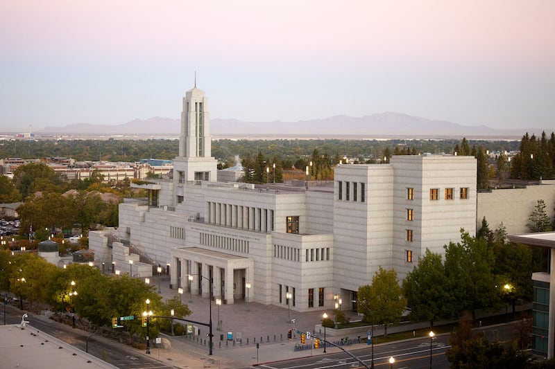 O Centro de Conferências de A Igreja de Jesus Cristo dos Santos dos Últimos Dias em Salt Lake City fechará de março de 2026 a março de 2027, exceto para a conferência geral e outros eventos importantes agendados.
