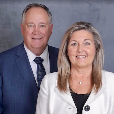 Robert Dal Saxton e Cyneil Jensen Saxton