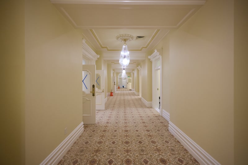 Novo carpete instalado no quarto andar do Templo de Salt Lake de A Igreja de Jesus Cristo dos Santos dos Últimos Dias na terça-feira, 21 de abril de 2026, em Salt Lake City.