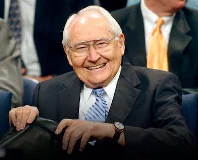 Élder L. Tom Perry.