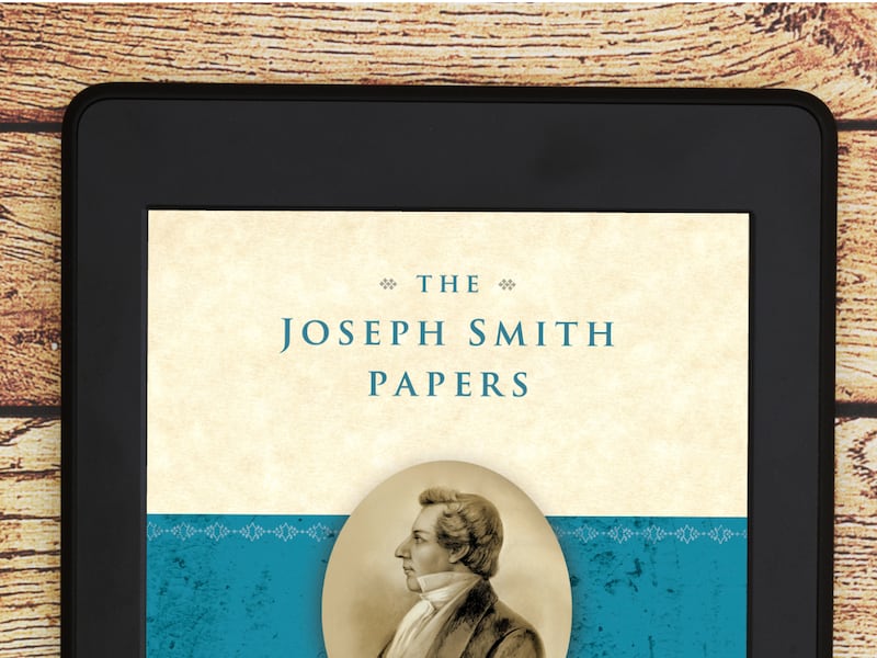 A Igreja de Jesus Cristo dos Santos dos Últimos Dias Press do Historiador da Igreja lançou o livro eletrônico de Registros Financeiros dos Documentos de Joseph Smith.