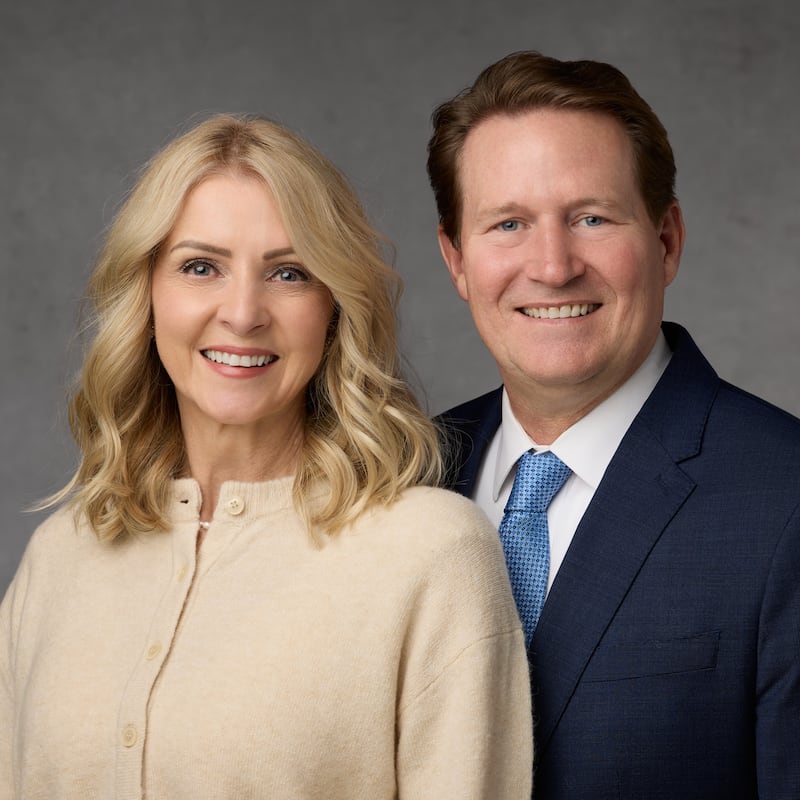 M. Todd Jones e P. Michelle Jones, que servirão como presidente e companheira da Missão Filipinas Olongapo a partir de julho de 2026.