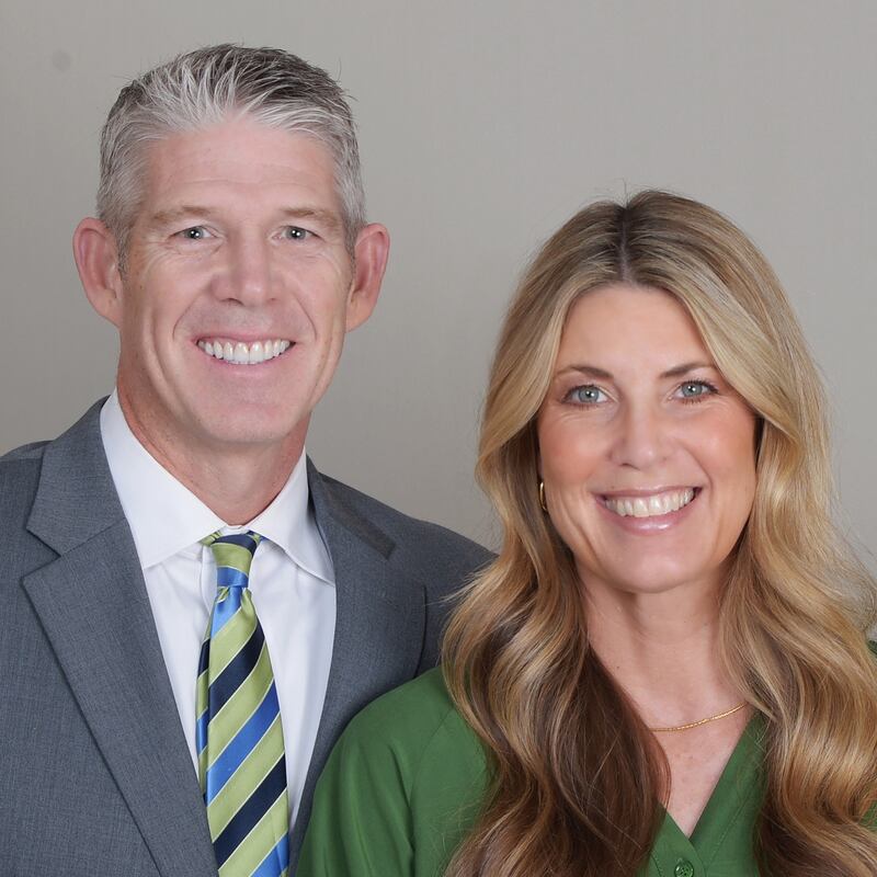 R. Scott Rushing e Heidi Rushing, que servirão como presidente e companheira da Missão Paraguai Assunção Leste começando em julho de 2026.