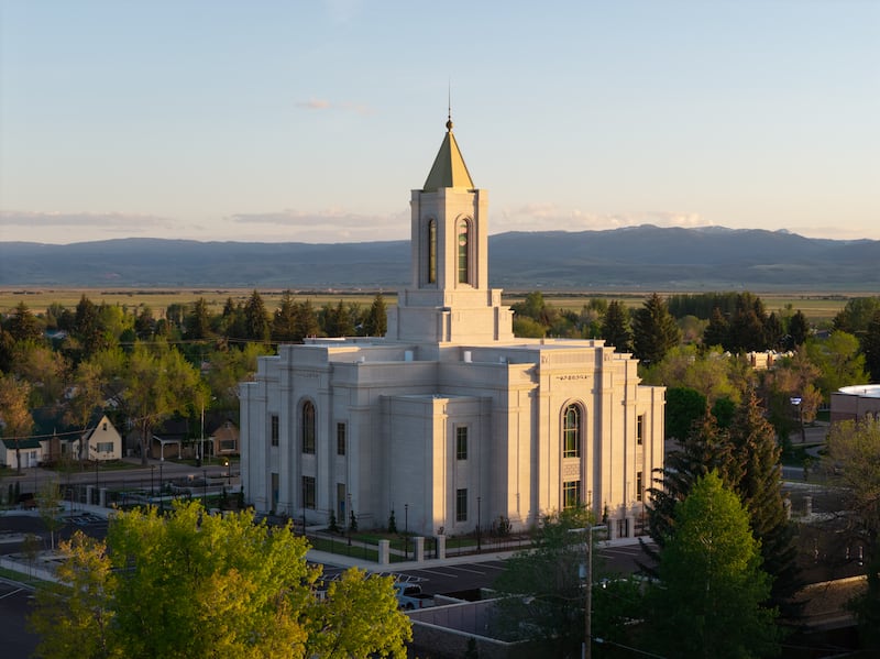 O Templo de Montpelier em Idaho ao entardecer.