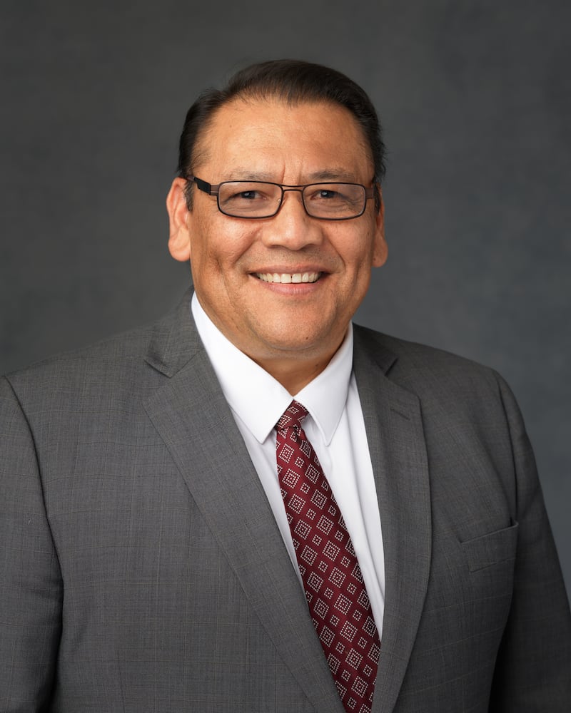 Daniel E. Mendoza García, um membro do conselho geral consultivo dos Rapazes de A Igreja de Jesus Cristo dos Santos dos Últimos Dias.