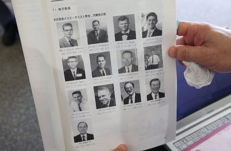 Kensei Nagamine e Akira Yafuso, os primeiros líderes da Igreja em Okinawa, falam sobre o começo da Igreja na ilha na sexta-feira, 10 de novembro de 2023.