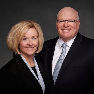 Janny P. Hoffman e R. Scott Hoffman