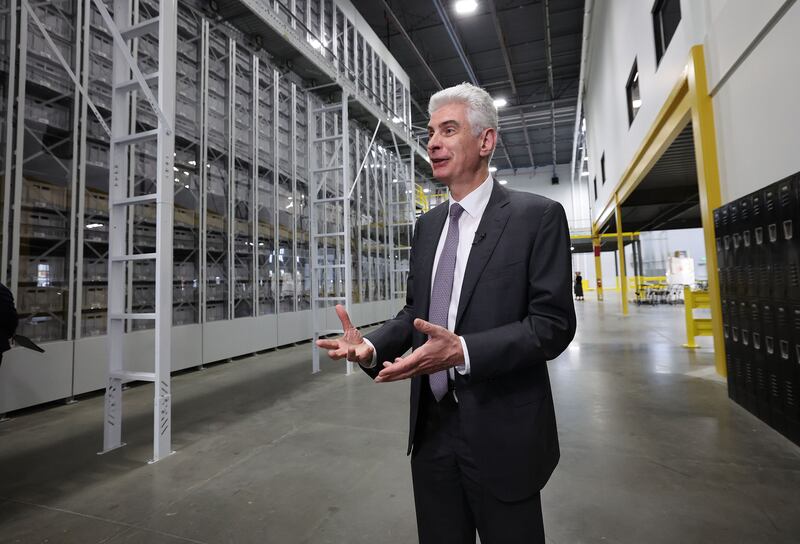 Bispo Presidente Gerald Caussé fala sobre o novo Centro Global de Serviços de Distribuição em Salt Lake City na quinta-feira, 8 de junho de 2023.