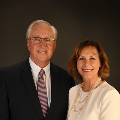 John Hoybjerg e Valerie Lou Christiansen Hoybjerg.
