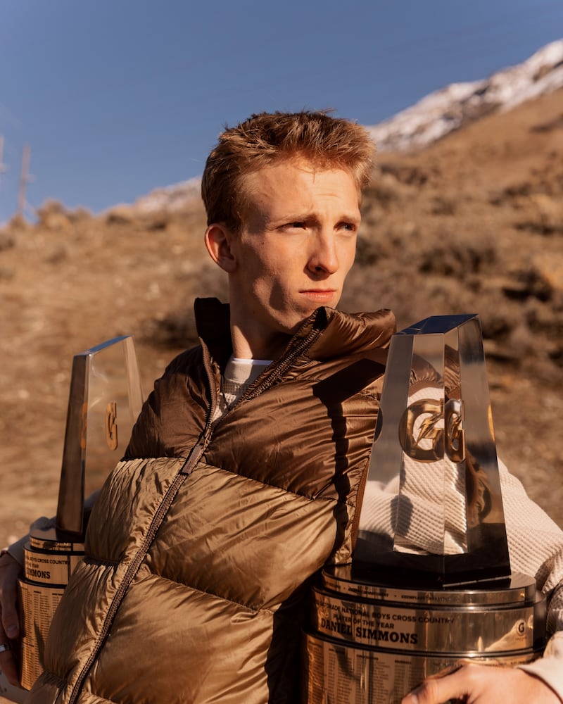 Daniel Simmons, aluno do último ano da American Fork High School e corredor de cross country, foi nomeado o Atleta do Ano do Gatorade National Boys Cross Country pelo segundo ano consecutivo, em 29 de janeiro de 2024.