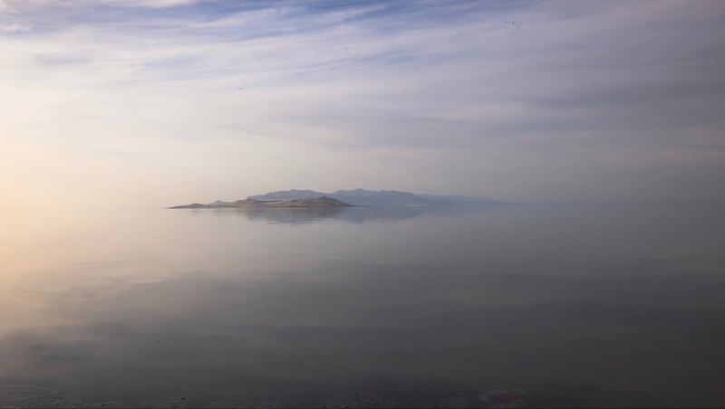 Formatura da BYU-I: Élder Teixeira discursa sobre lições do Grande Lago ...