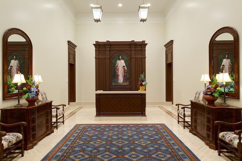 Entry and recommend desk of the San Pedro Sula Honduras Temple.