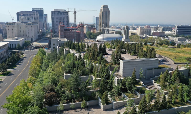 O Centro de Conferências e a Praça do Templo em Salt Lake City na sexta-feira, 9 de setembro de 2022.