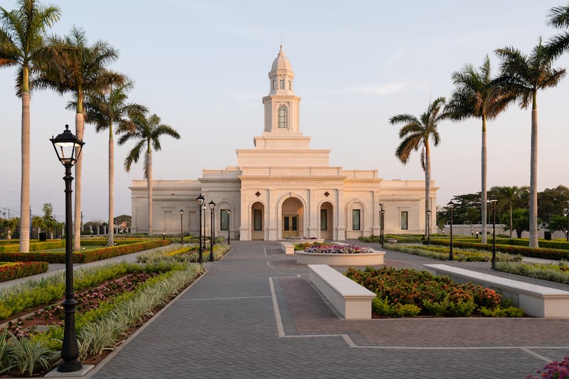 O Templo de Managua Nicarágua ao nascer do sol.