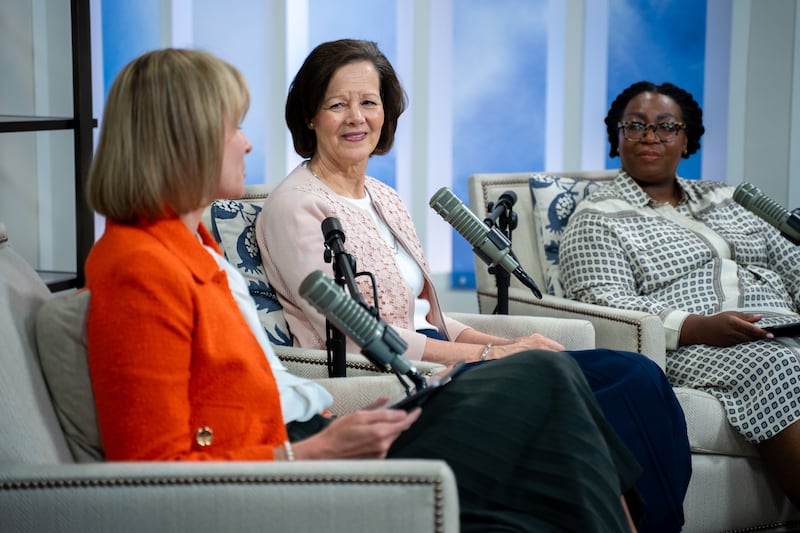 Irmã Presidente Susan H. Porter, Irmã Amy A. Wright e Irmã Tracy Y. Browning participam de um episódio do podcast Church News lançado terça-feira, 28 de julho de 2026.