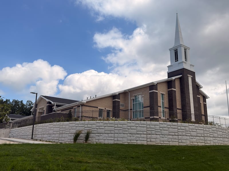 O Centro de Estaca de Cape Girardeau, Missouri é retratado em agosto de 2026.