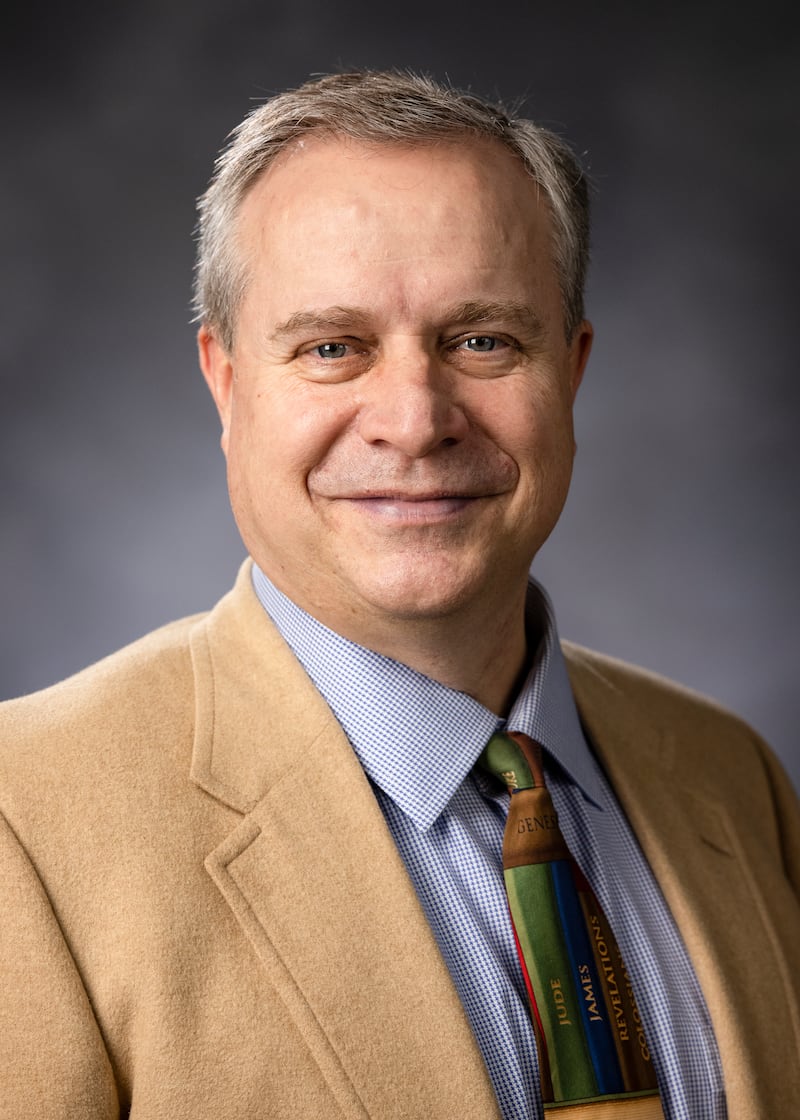 Jared Ludlow é professor de escrituras antigas da Brigham Young University.
