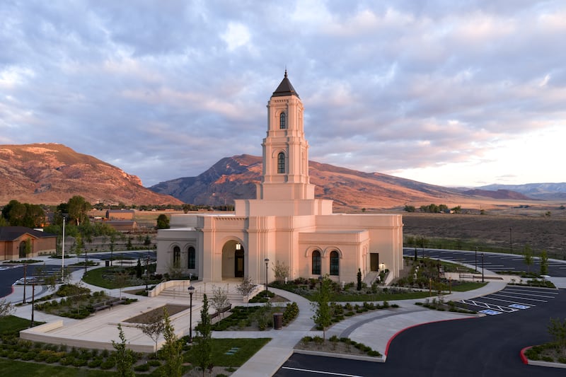 O Templo de Cody, Wyoming ao amanhecer.