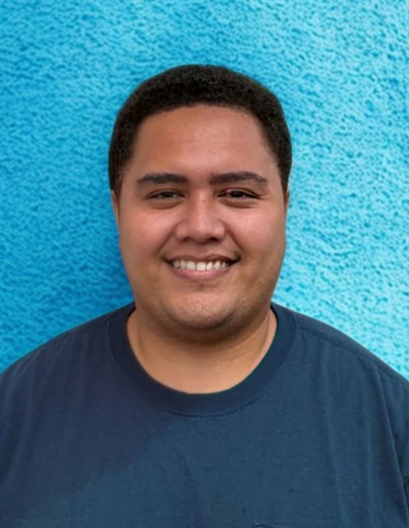 Matahi Teihotua, do Tahiti, compartilha como ele planeja iluminar o mundo nesta temporada de Natal em 12 de dezembro de 2025.