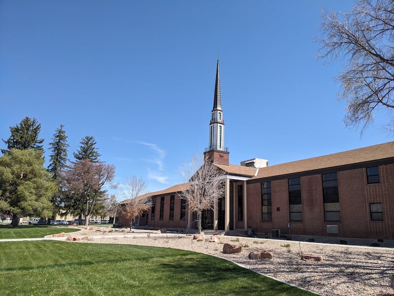 Um centro de reuniões de A Igreja de Jesus Cristo dos Santos dos Últimos Dias de Mount Pleasant, Utah, é retratado em 8 de julho de 2025.