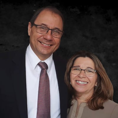 Victor Emanuel Engelhardt Tavares e Maria Edglê Sampaio Tavares.